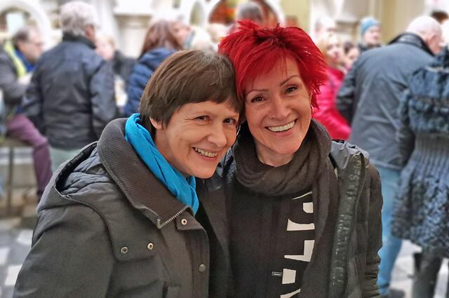 Anita und Marina - immer fröhlich, immer bestens gelaunt!
