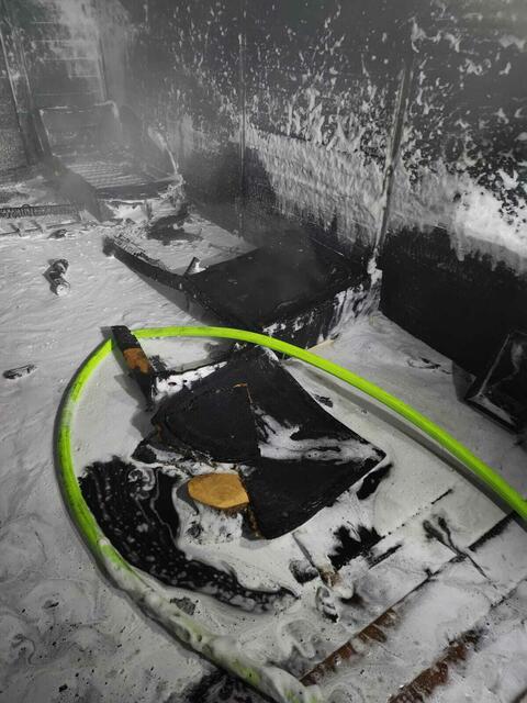 So sah es im Inneren des Wagons nach dem Brand aus. | Foto: FF Köflach
