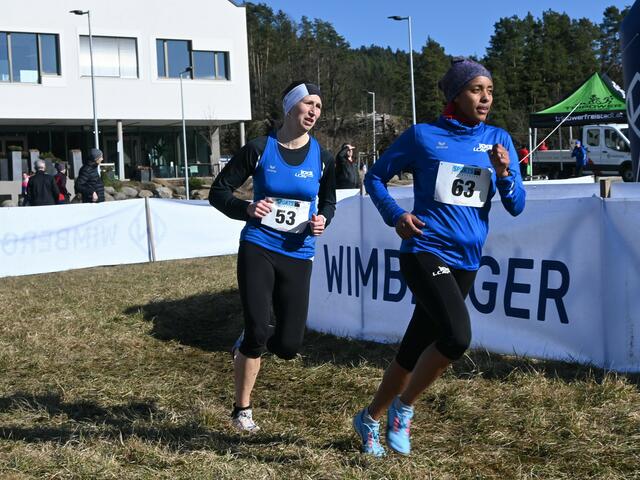 Leyla Reshed (r.) und Betty Hötzenegger landeten auf Platz 2 und 3. | Foto: LCAV Jodl Packaging
