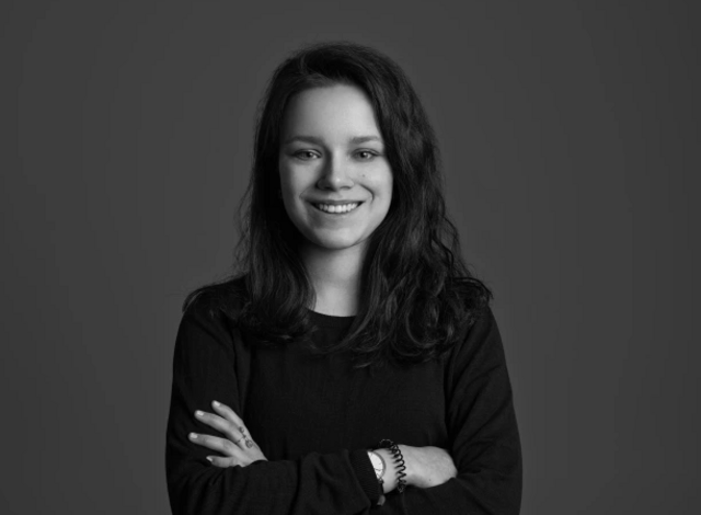 Christina Vettorazzi ist eine junge freie Journalistin.  | Foto: Günther Egger