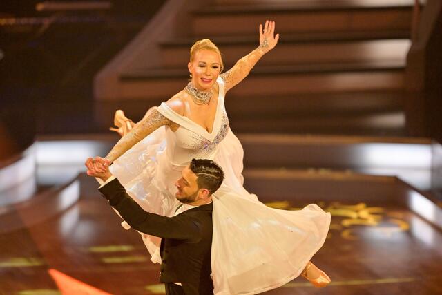 Aus für Karina Sarkissova bei "Dancing Stars": Die Gesundheit macht nicht mehr mit! | Foto: ORF/Thomas Ramstorfer