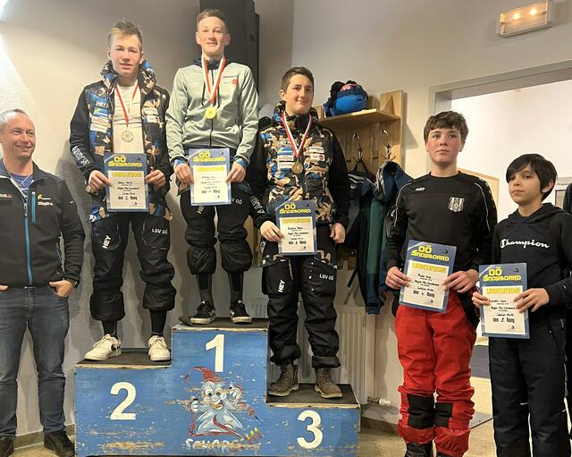 Der Snowboardclub darf sich über einen Dreifach-Sieg freuen. | Foto: Snowboardclub Böhmerwald