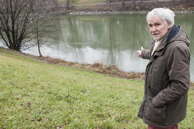 Der Leopoldstädter Christian Bauer genießt die Spaziergänge entlang des Donaukanals – allerdings hat er Verbesserungsvorschläge. | Foto: Wolfgang Unger