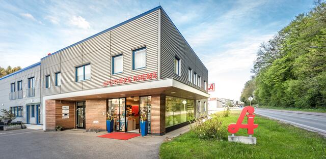 Die Apotheke Krems beherbergt im ersten Stock auch verschiedene Praxisräume. | Foto: Die Abbilderei