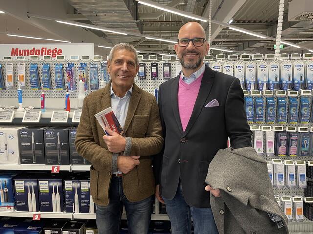 Centermanager Felix Bartolits mit Bürgermeister Michael Schumacher | Foto: Waltraud Fischer