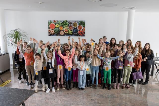 47 Mädchen tauchten voller Begeisterung beim CoderDojo Steyr Girls Special am Samstag, den 4. März bei BMD 4 Stunden lang in die Welt des Computers und der Technik. Foto: BMD | Foto: BMD