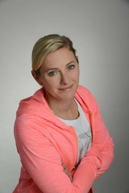 Die Fohnsdorferin Birgit Pirker ist stolz, ihren Erstlingsroman "Bester Tag meines Lebens" veröffentlicht zu haben. | Foto: Privat