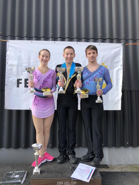 Besser hätte es für die AthletInnen vom EKA gar nicht laufen können. Insgesamt vier Pokale und den Gesamtsieg heimsten die Huber-Geschwister in Feldkirch ein. | Foto: Huber