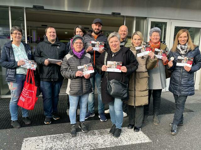 Die ÖGB-Frauen im Oberland und Außerfern waren auch hier wieder mit öffentlichen Aktionen zum Weltfrauentag unterwegs. | Foto: ÖGB Tirol