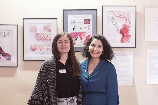 Künstlerin und Ausstellerin Valerie Bruckbög mit Alsergrunds Bezirksvorsteherin Saya Ahmad (SPÖ).  | Foto: Minitta Photography