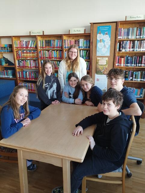 Mittelschule Pabneukirchen. Bei der Erstbessprechung  "Wir wollen Luchse".  Team B.  | Foto: Böhm