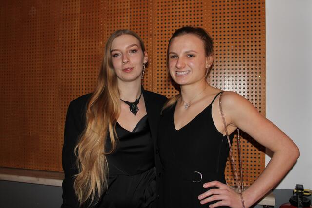 Lena Mayer und Rhea Unger