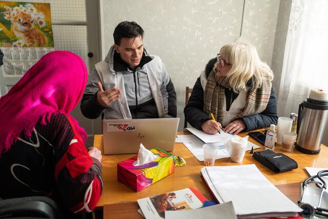 Uy in der mobilen Klinik im Osten der Ukraine. | Foto: Laurel Chor/Ärzte ohne Grenzen