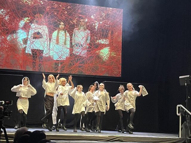 Hoodies mit Botschaften | Foto: sg