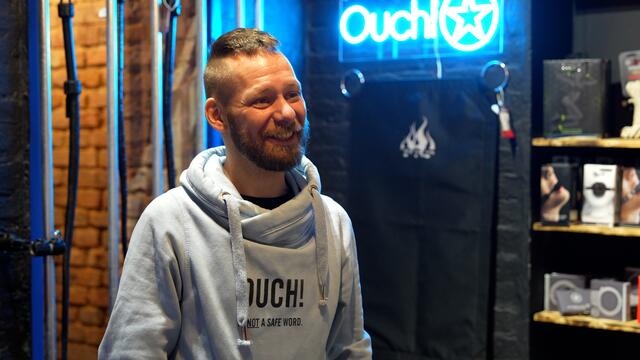 Als Wucherer und Staples Ende Dezember 2018 den Vertrag unterschrieben, waren die Räumlichkeiten sehr renovierungsbedürftig. Doch der sechsmonatige Umbau hat sich gelohnt: Nun verfügt GAYT über eine eigene Galerie sowie ein Sexverlies. | Foto: Alexander Mach