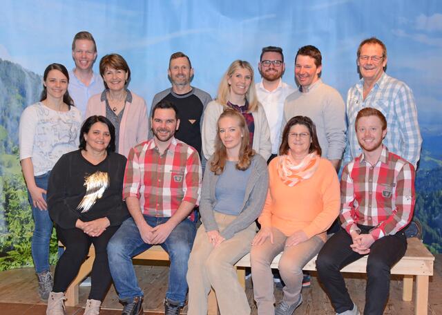 Die SpielerInnen der Dorfbühne Itter freuen sich auf viele Besucher. | Foto: Dorfbühne Itter