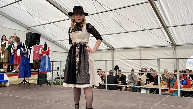 Tracht hat immer Saison. | Foto: Brigitte Gady