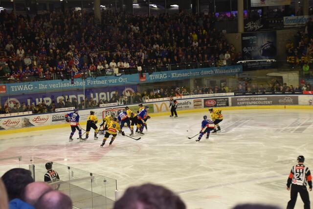 Eine der vielen Torchancen, die die Haie nicht nutzen konnten.  | Foto: Michael Steger
