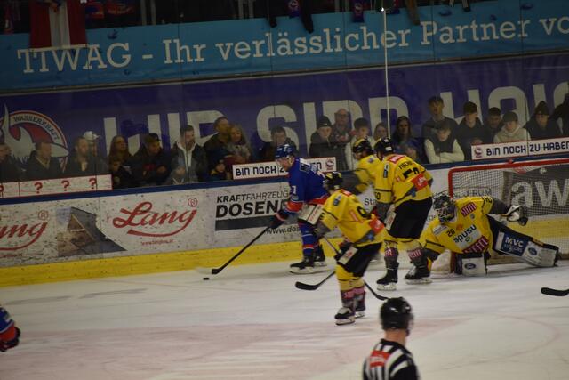 Nach dem 0:4 in Wien, hatten die Capitals diesmal wieder ein Rezept gegen die Haie Offense.  | Foto: Michael Steger