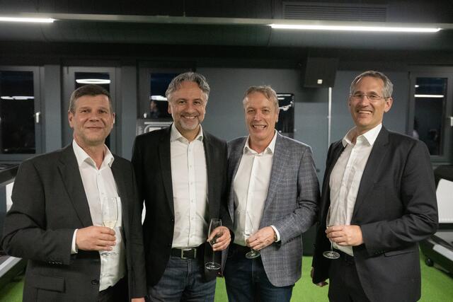 Von der Raiffeisenbank Wr Neustadt-Schneebergland: Martin Maurer, Leo Ehold, Franz Eisenkölbl und Wolfgang Kuhnert.