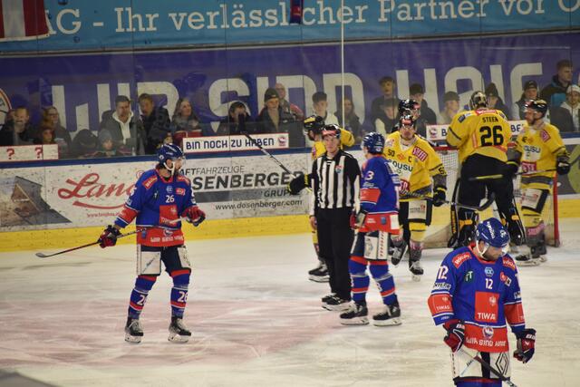 Auch im dritten Spiel hatte die Haie mehr vom Spiel die Tore schossen aber die Wiener.  | Foto: Michael Steger