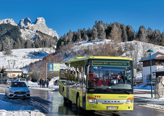 Ab der kommenden Wintersaison wird ein Abholdienst mit öffentlichen Bussen angeboten. | Foto: TVB Tannheimer Tal
