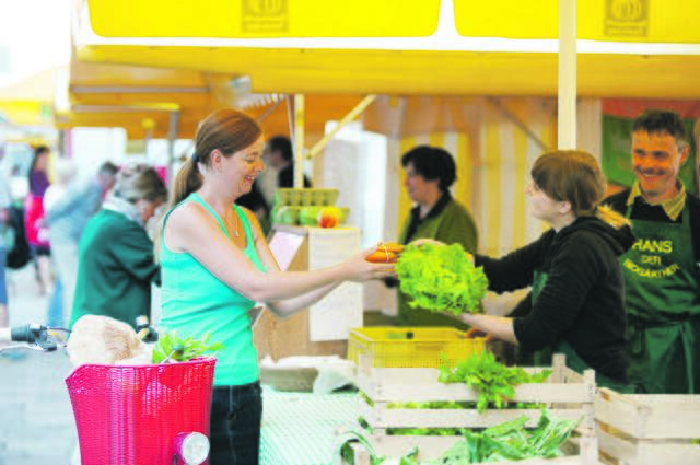 Regional und saisonal einzukaufen, direkt beim Produzenten, wird immer beliebter bei den Konsumenten. | Foto: Harald Eisenberger