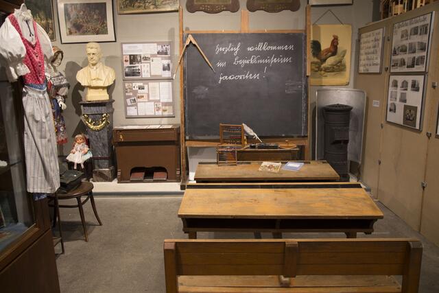 Im Bezirksmuseum Favoriten befindet sich ein historisches Klassenzimmer. | Foto: Michael Ellenbogen