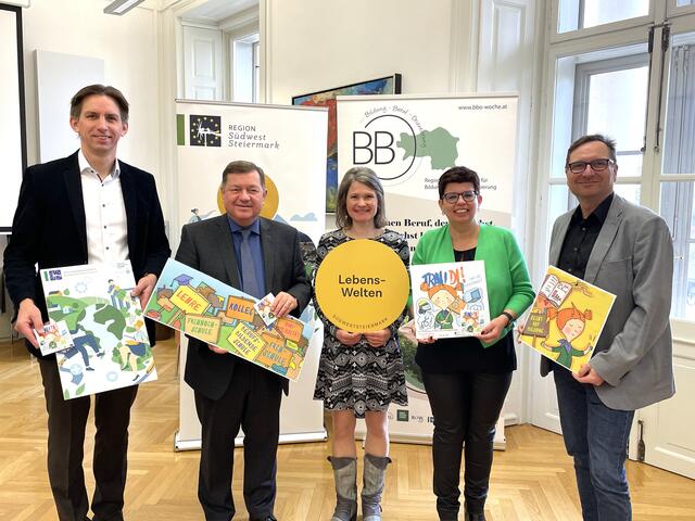 Regionsvorsitzender Nationalratsabegordneter Joachim Schnabel, Bildungslandesrat Werner Amon, Kathrin Lendl, Regionalmanagement Südweststeiermark, Landtagsabgeordnete Bernadette Kerschler und Thomas Plautz, Geschäftsführer des Kinderbüros. | Foto: Brigitte Gady