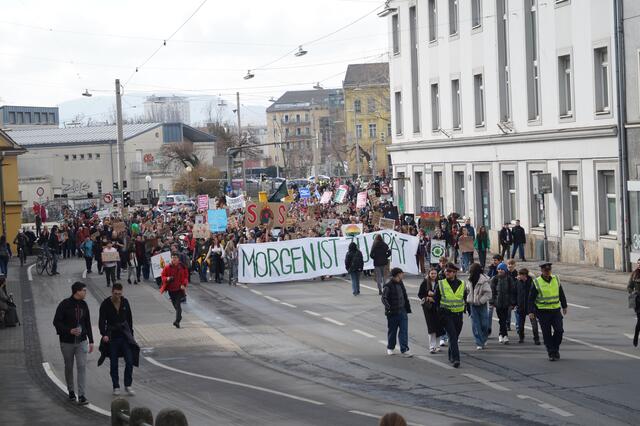 Ein ganz starkes Signal, das "Fridays for Future" beim Klimastreik ausgeschickt hat. | Foto: Selina Schaffenrath