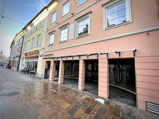 Das Gebäude am Alten Platz könnte wieder leer stehen. | Foto: MeinBezirk.at