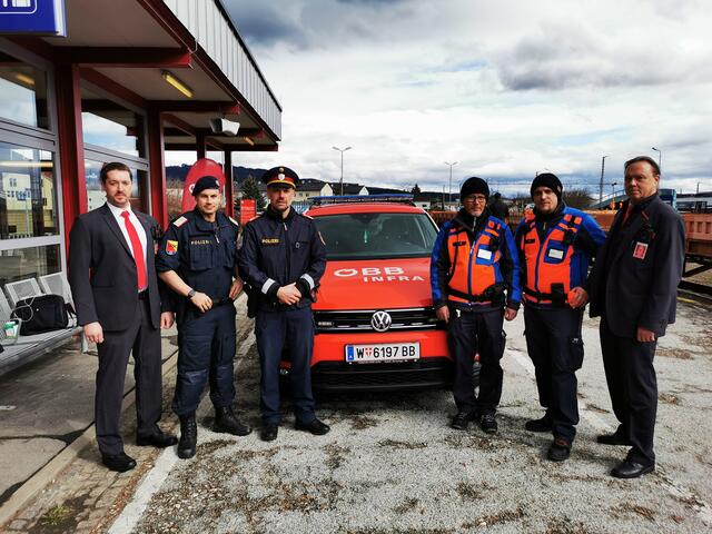 Übung der Schnellen Interventionsgruppe (SIG): Polizei und ÖBB Security sind bereit für den Ernstfall. | Foto: ÖBB/Limpl