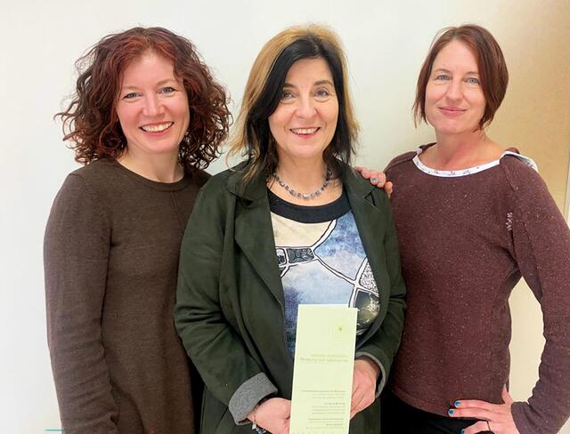 Nicole Zainzinger-Jandl (Sozialarbeiterin und Psychotherapeutin), Gerlinde Bieringer, Juristin, Sonja Mille, Ehe-, Familien- und Lebensberaterin | Foto: Monika Wenger