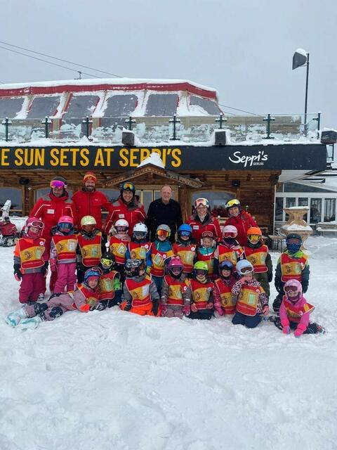 Der kostenlose Schulskikurs für die Gerloser Kinder war ein voller Erfolg.  | Foto: privat