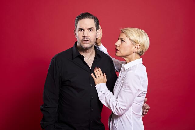 Kristina Sprenger und Manuel Witting im Ehekrimi "Kleine Eheverbrechen" in Berndorf. | Foto: www.stefanjoham.com