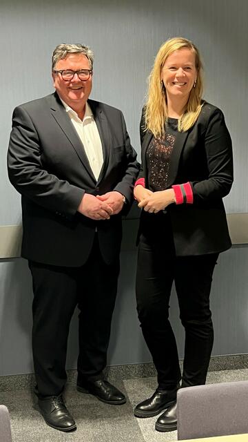 Die beiden neuen im Linzer Tourismus: Geschäftsführerin Marie-Louise Schnurpfeil und Aufsichtsratsvorsitzender Dieter Recknagel. | Foto: Linz Tourismus