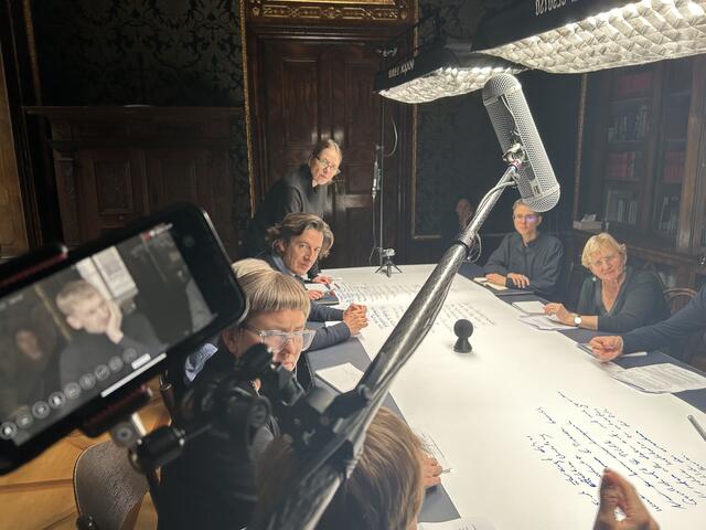 Eine Gruppe von Wissenschaftlerinnen und Wissenschaftlern, Bürgerinnen und Bürger sowie anderen Personen möchte ein Konzept für einen Klimarechnungshof ausarbeiten. Das Volkskundemuseum ist das Hauptquartier des Projekts. | Foto: Realfiktion Klimarechnungshof