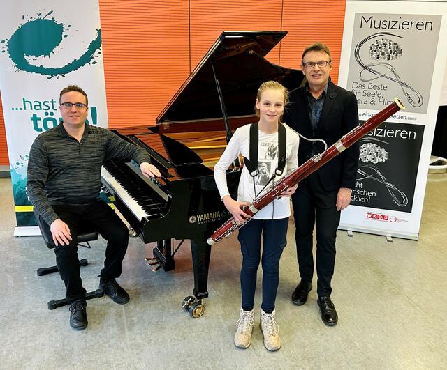 Viktor Hanser, Korrepetior, Johanna Gigler, Dir. Hans Brunner | Foto: Musikschule Spittal