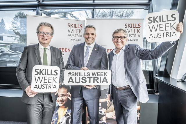 Prominente Unterstützung für die SkillsWeek: WKO-Steiermark-Präsident und Initiator Josef Herk (r.) mit Bundeskanzler Karl Nehammer und Landeshauptmann Christopher Drexler (l.).   | Foto: Fischer