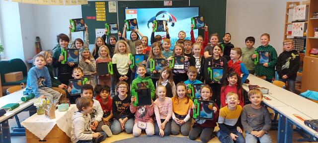Auch in der Volksschule Mautern kamen die neuen iPads gut an.  | Foto: KK