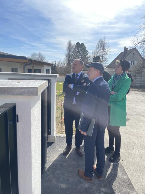 Vor dem Eingang | Foto: Daniel Schmidt