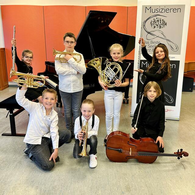 Sarah Ratsch, Laurenz Gigler, Jakob Kranzelmüller, Marie Warmuth, Jonathan Ottacher, Maxima Hohenberger Intstrumente | Foto: Musikschule Spittal
