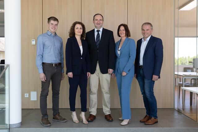 Leonhard Peterseil, Junior Trader Agrarhandel, Prokuristin Margit Fuchshuber, Geschäftsführer Klaus Fuchshuber sowie die beiden Prokuristen Daniela Fuchshuber und Gerhard Graser; | Foto: Fuchshuber