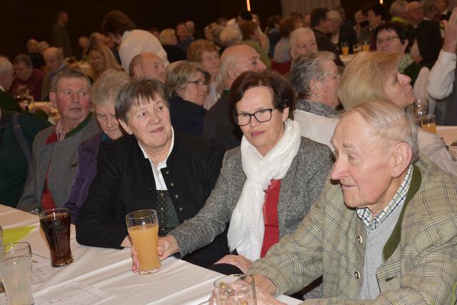 Echo der Heimat 2023 in der Turnhalle Perg, Eine Veranstaltung des Seniorenbundes unter der Gesamtleitung von Karl Grufeneder. | Foto: Robert Zinterhof