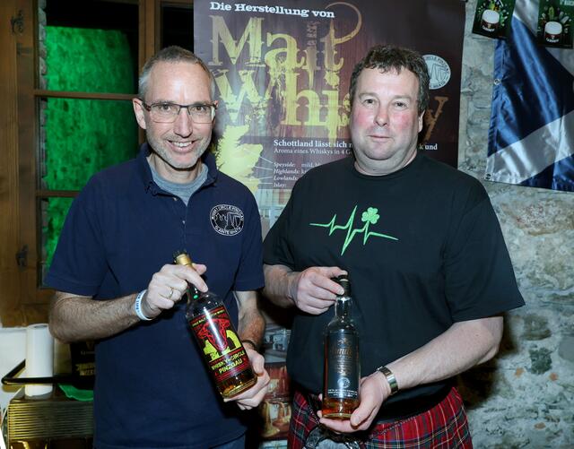 Edwin Heger und Erwin Deutinger vom Whisky-Circle Pinzgau.