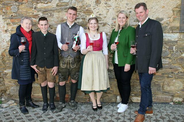 Josefitag: Weinbau Schuiki ist Josefiwein-Sieger 2023 - Deutschlandsberg