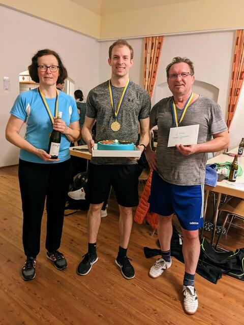 Die Sieger des Turniers: Maria Guggenberger (3. Platz), Sieger Benjamin Guggenberger und Robert Hörker | Foto: DEF-Gettsdorf