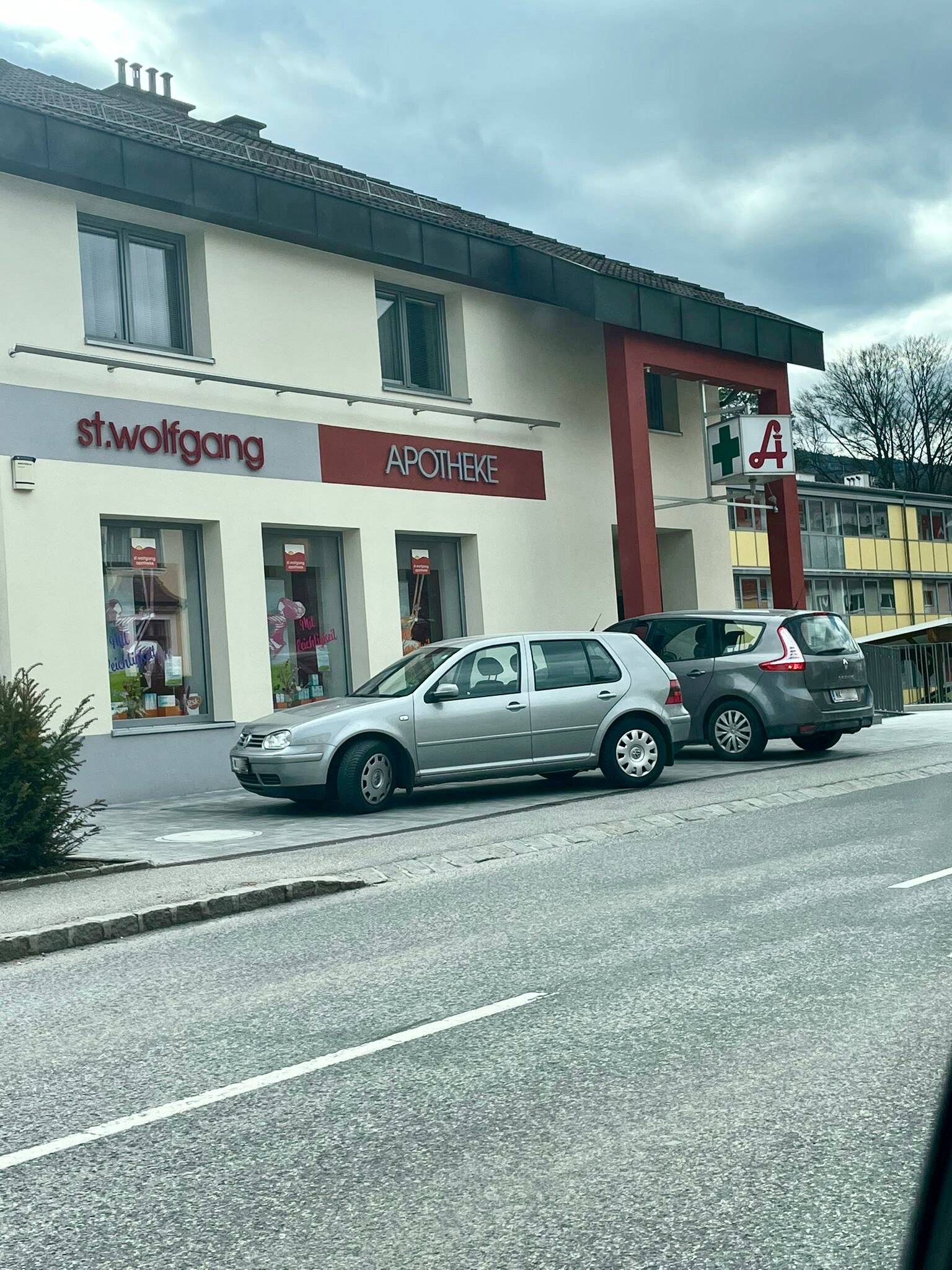 Kirchberg am Wechsel Kunstparker blockierte vier Parkplätze Neunkirchen
