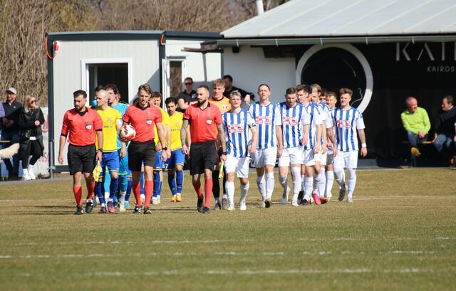 Schlagerspiel in Mötz endet Unentschieden. 
SPG Silz/M. - FC Kufstein 1:1, Torschützen: Ertugrul Yildirim (45.) bzw. Sandro Gavric (37.). | Foto: Schwaighofer