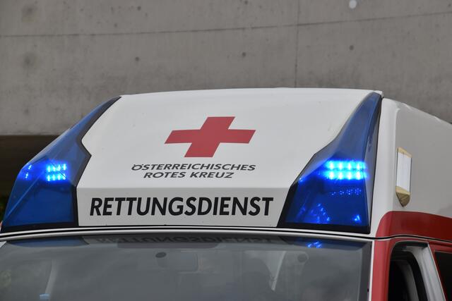 Am Montag am Nachmittag ereignete sich auf einer Baustelle im Kühtai ein Arbeitsunfall mit einem LKW-Kran. | Foto: Preineder / Symbolbild